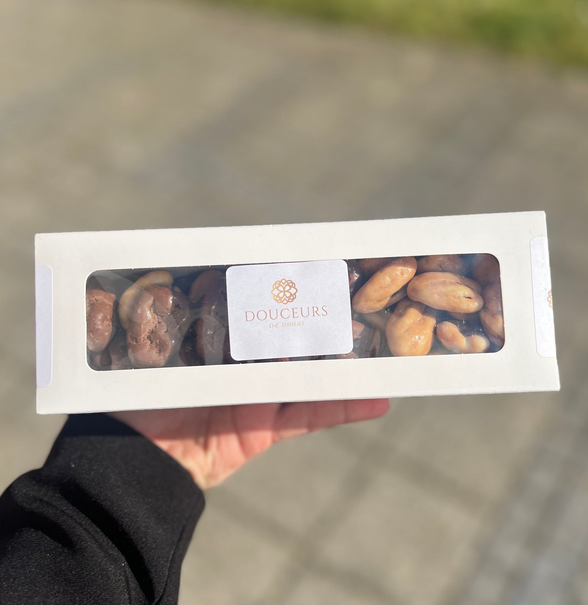 Coffret 265g de noix de pecan enrobees de Dubaï 